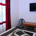 موديرنز فندق باريس