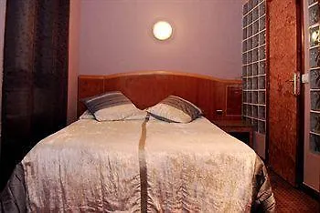 Otel Modern's Paris